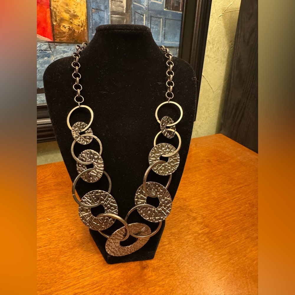 Statement Textured Disc Link Necklace - Antiques Silver